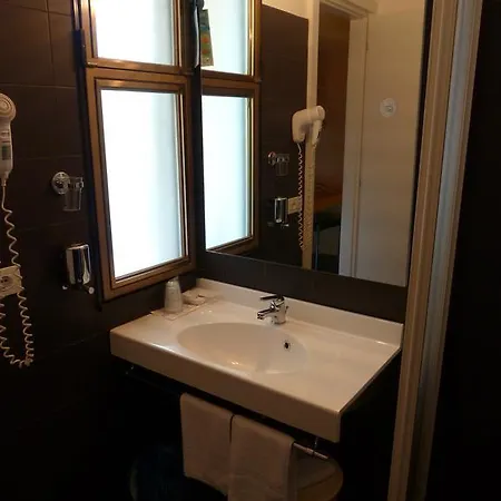 Готель Firenze 3*